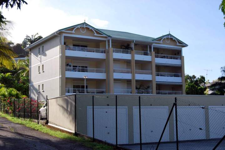 RESIDENCE SCHOELCHER